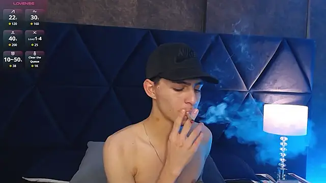 Logan Woods online show from March 19, 5:27 pm