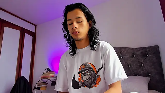 Benjamin fiore online show from February 7, 7:41 pm