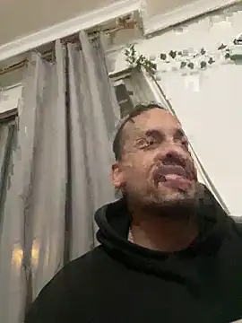 leonidas0117 online show from February 4, 12:27 am