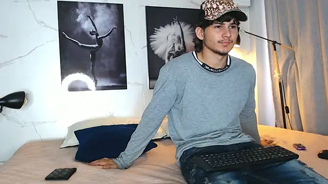 jhossua xxx online show from January 19, 12:40 pm