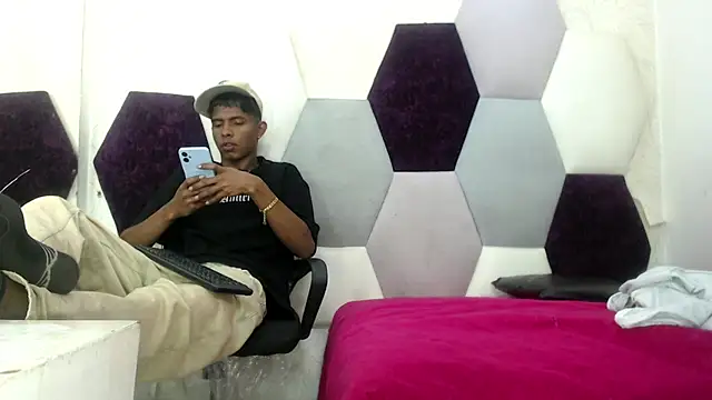 Dantehottx online show from February 3, 6:24 pm