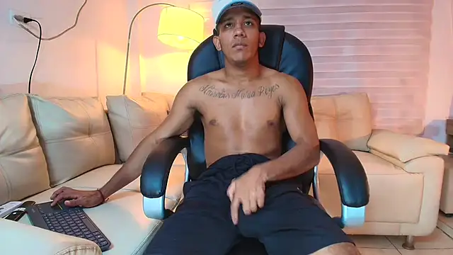 ricky spensar23cm  online show from April 26, 1:25 am