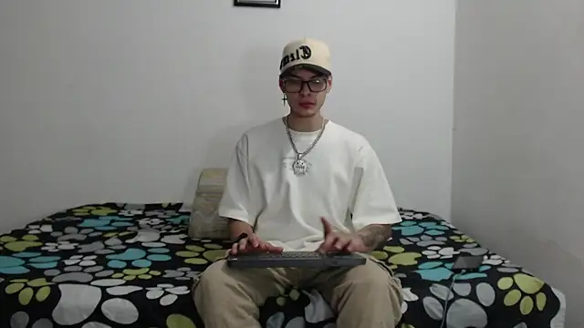 Vlad  night online show from April 29, 3:44 am