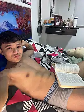 CreamKingg online show from February 11, 5:12 am