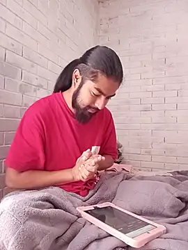 RavenRojo22 online show from February 9, 6:23 pm