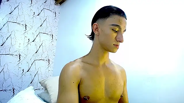 BabyAndy  online show from June 26, 2:04 am