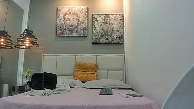 Raphael Nyon online show from March 8, 3:21 am