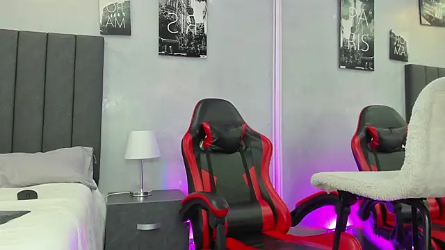 Raphael Nyon online show from March 12, 3:36 am