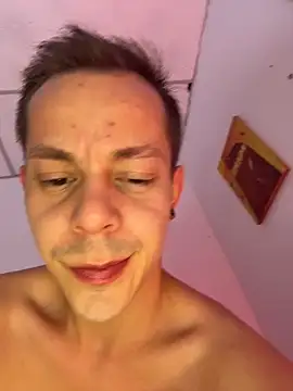 AxelMuller online show from April 3, 1:19 pm