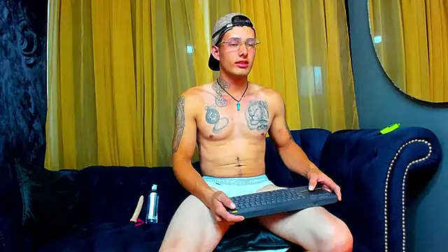  angel rivera online show from April 30, 2:07 am