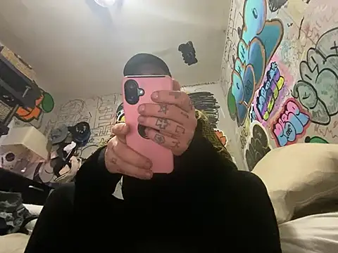 gothboiplzty online show from May 1, 7:44 am