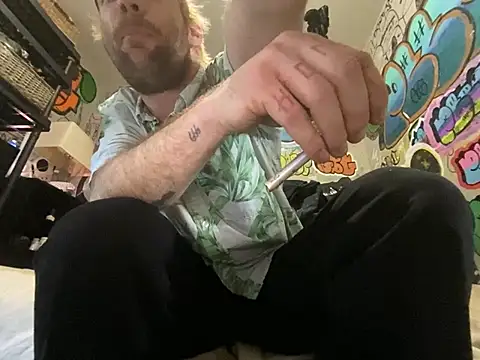 gothboiplzty online show from May 11, 4:59 pm