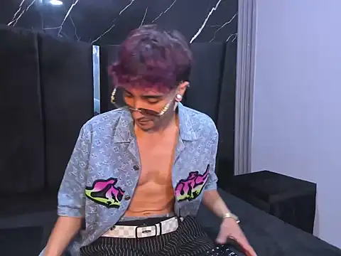 KrisX hl online show from February 4, 5:02 am