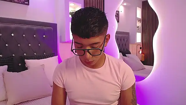 Fancy Vixen online show from February 25, 3:18 am