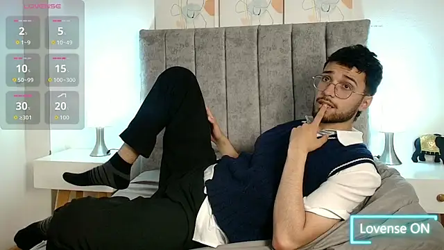 James Potter  online show from February 17, 7:02 pm