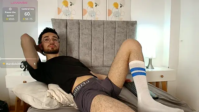 James Potter  online show from February 19, 7:21 pm