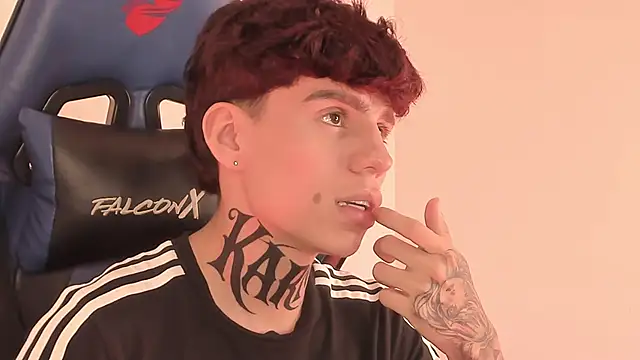 Angel eros  online show from March 19, 4:59 am