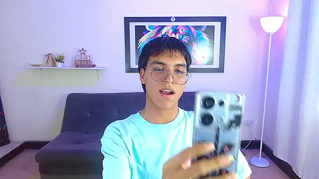 Maecum18 online show from April 21, 9:54 pm