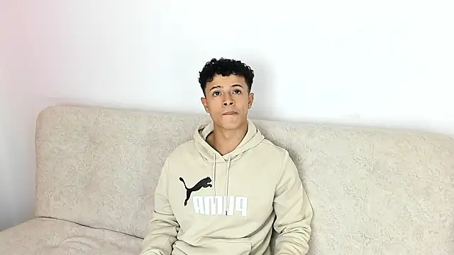  Alex Colton online show from February 3, 10:04 pm