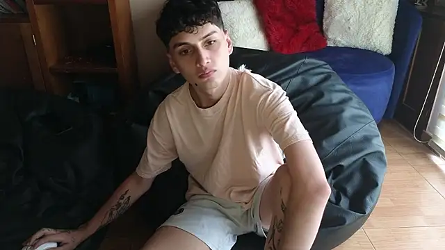 mrpicklesx23 online show from February 6, 7:22 pm