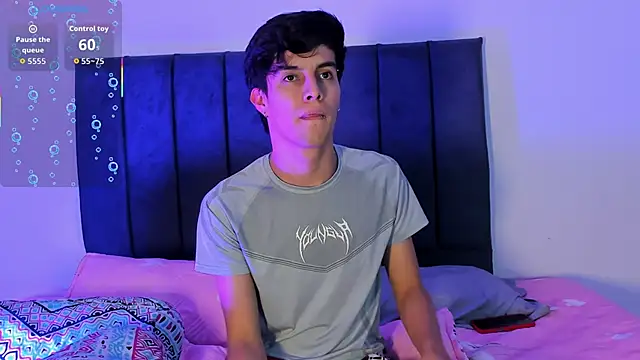 axxxel twink online show from April 26, 3:26 am