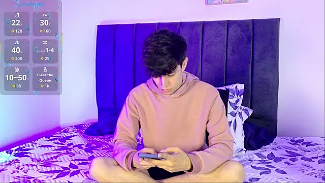 axxxel twink online show from June 7, 2:51 am