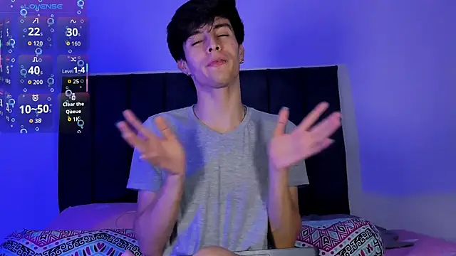 axxxel twink online show from April 28, 2:27 am