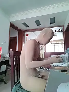 quetsa online show from April 19, 4:12 am