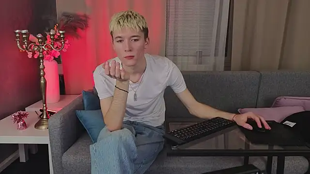 KevinParke online show from March 31, 7:26 pm