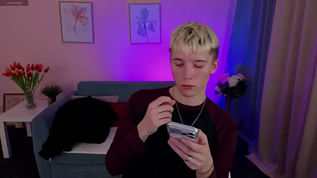 KevinParke online show from March 26, 2:54 pm