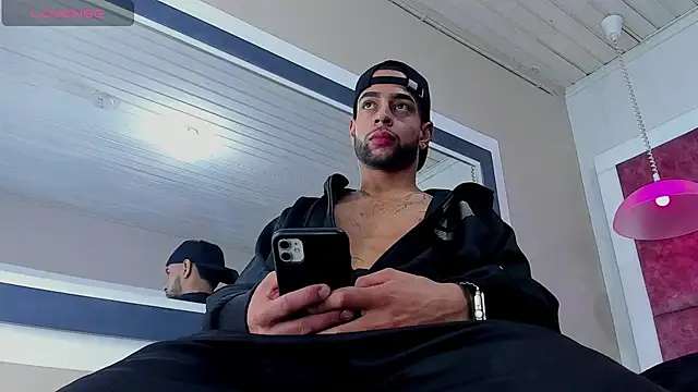 Aiden Cash7 online show from February 7, 4:30 am