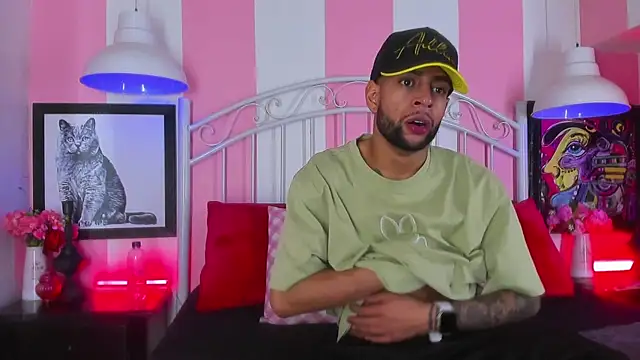 Aiden Cash7 online show from February 20, 4:20 am