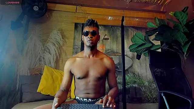 CrissCollins online show from February 2, 8:39 pm