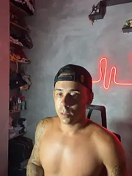 wesley leaooficiall online show from February 1, 11:58 pm