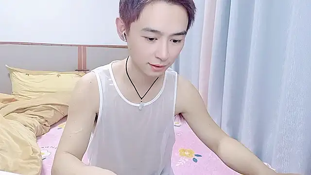 SUNNY BOY online show from February 6, 1:19 pm