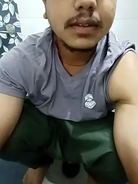 chocolatesboy143 online show from May 7, 11:49 pm