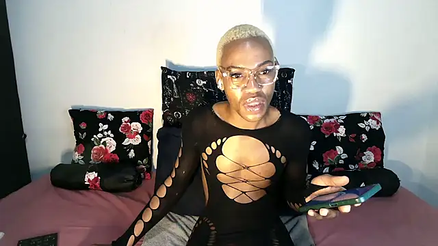 Riaanxxx online show from April 24, 9:06 pm