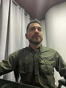 noa desire online show from March 13, 7:05 am