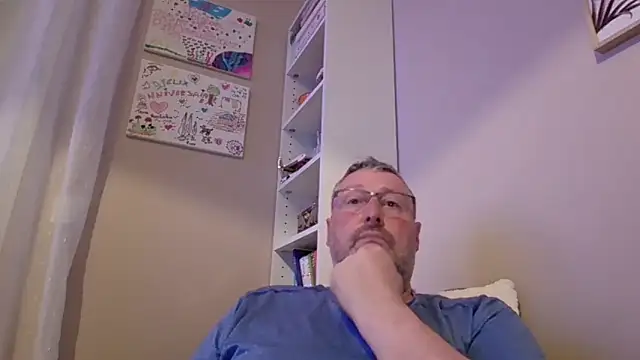 doudou310 online show from April 20, 4:26 am