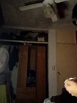 honeymannn online show from April 8, 5:19 am