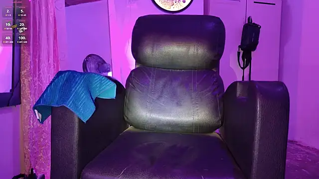 ReyKen- online show from April 24, 4:26 am