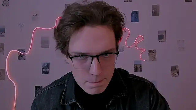 noir kai online show from February 7, 9:27 am