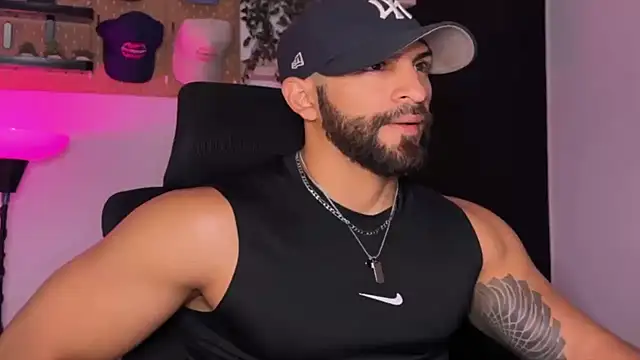 SamDornan51 online show from April 26, 3:26 am