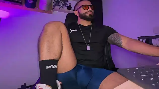 SamDornan51 online show from March 30, 2:34 am