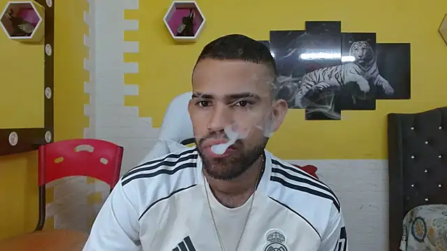 chacorta  online show from March 31, 1:02 pm