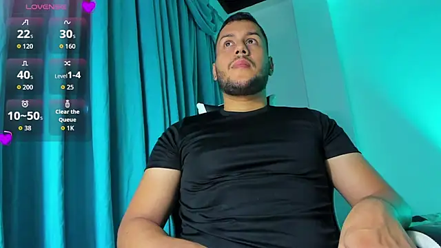 Hot Latinoboy  online show from February 25, 7:04 pm