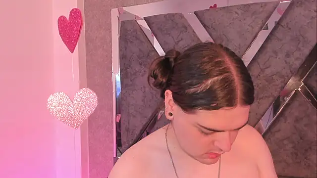 leenox nexus online show from February 19, 11:45 pm