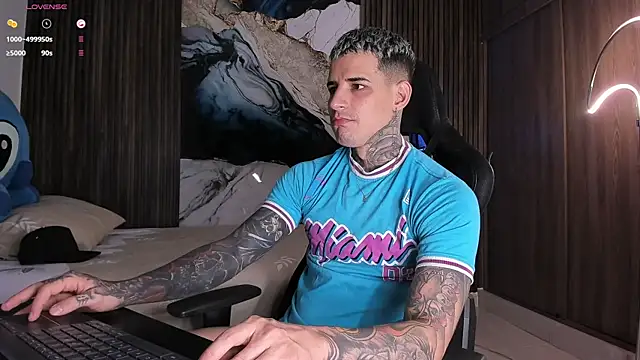 trisstann  online show from March 3, 5:20 pm