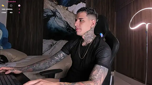 trisstann  online show from March 1, 5:12 pm