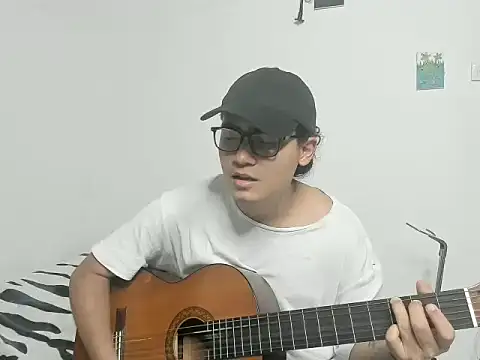 Friik Estanval online show from February 6, 11:45 pm